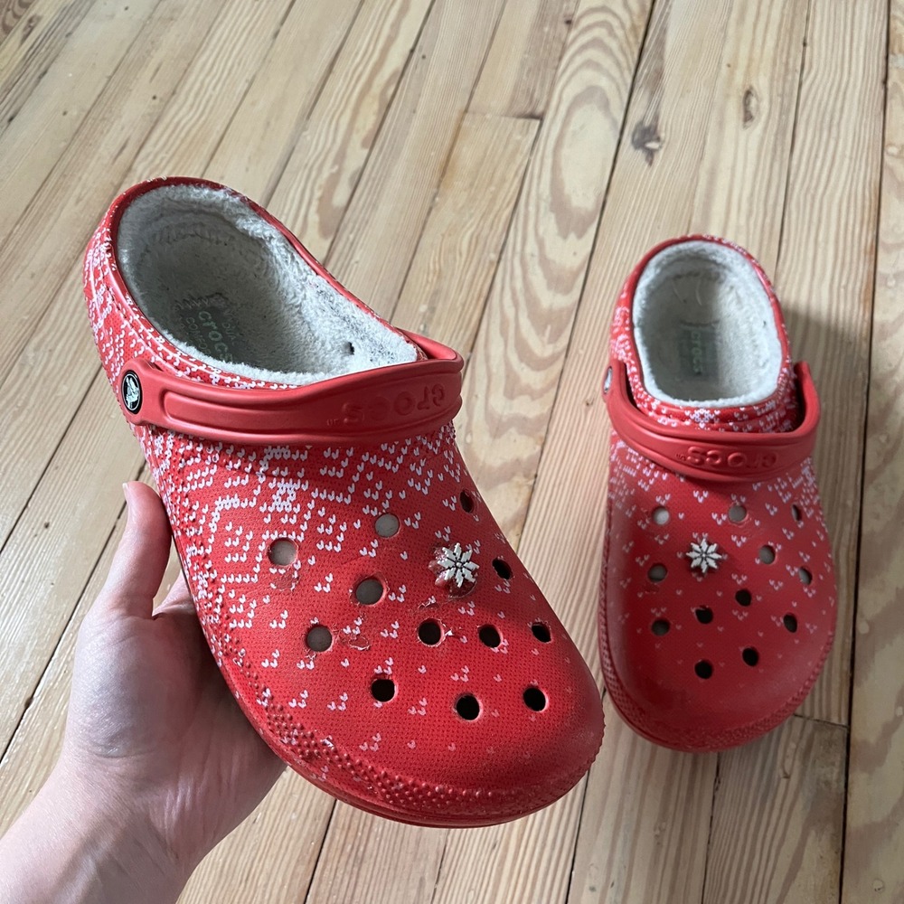 Crocs Lined Clogs Mens 11 Red White Fair Isle Snowflake Holiday Winter Shoes